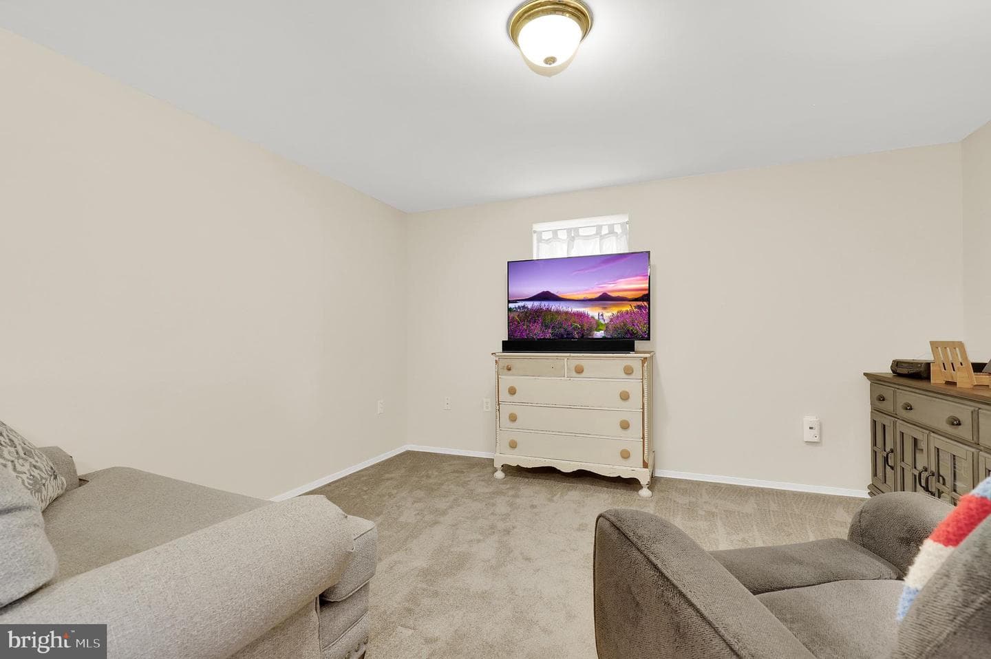 255 Braeburn Drive photo 33