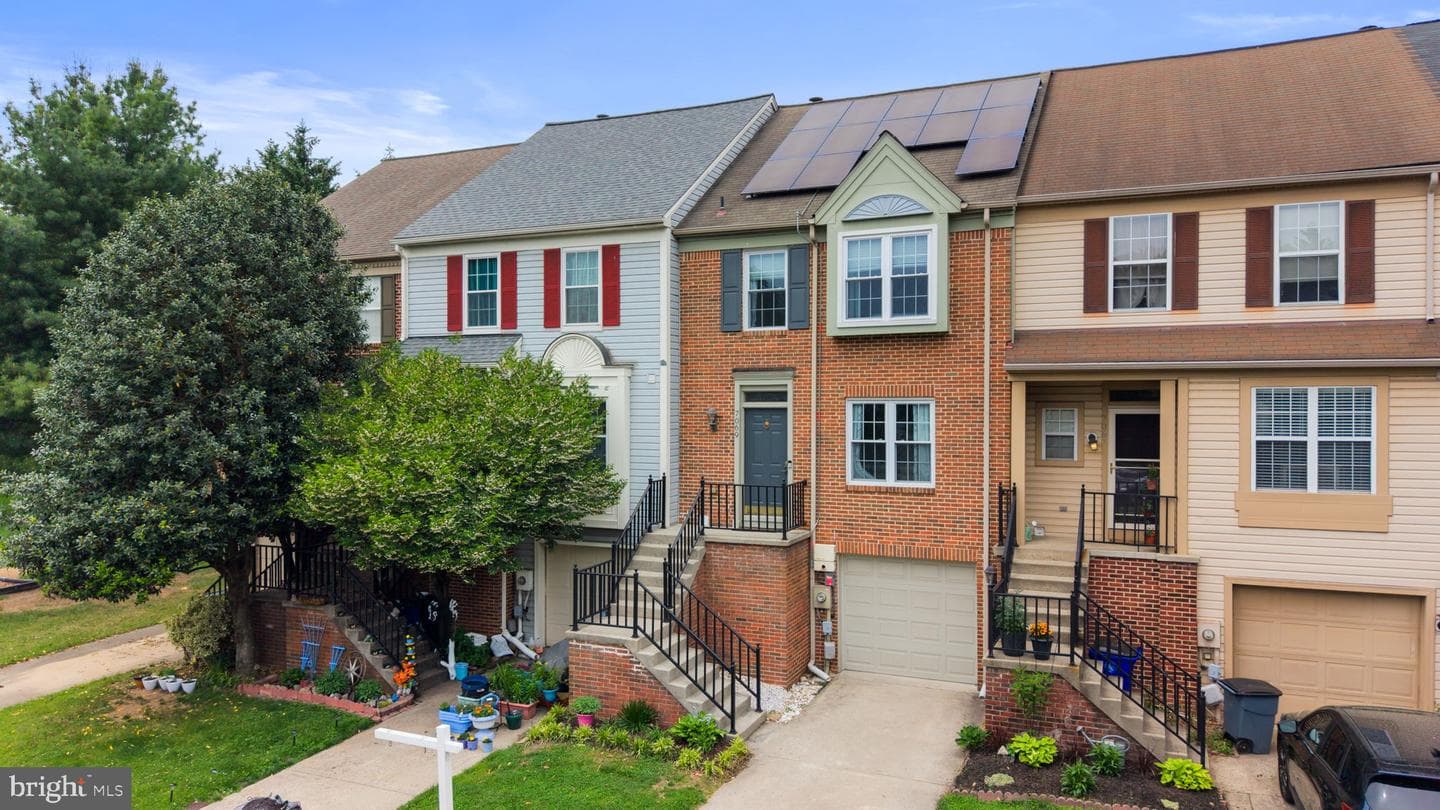 7069 Bradshaw Court W photo 2