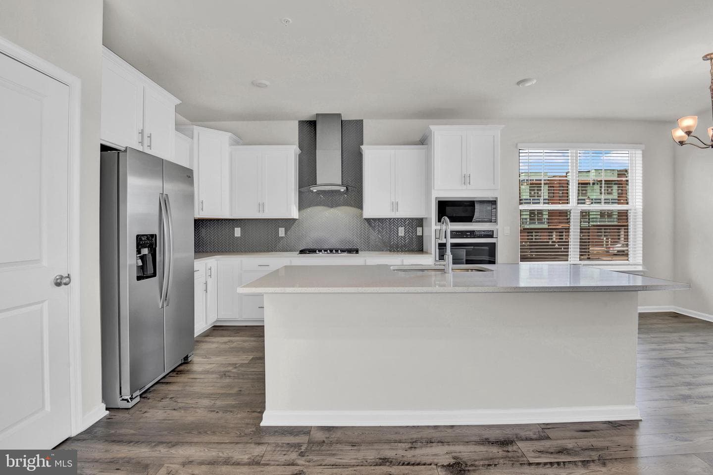 456 Hanson Street photo 7