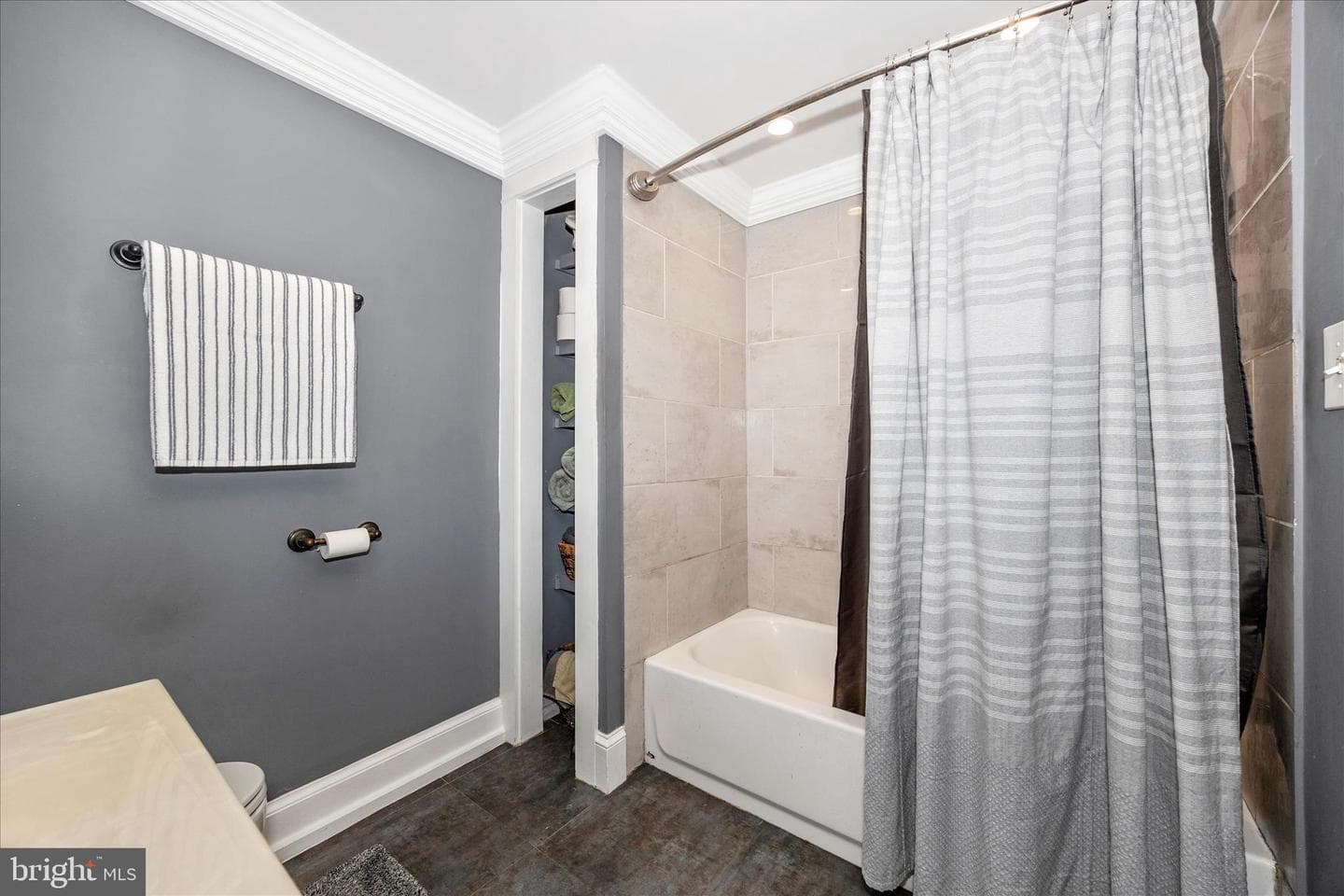 722 N Market Street N photo 11