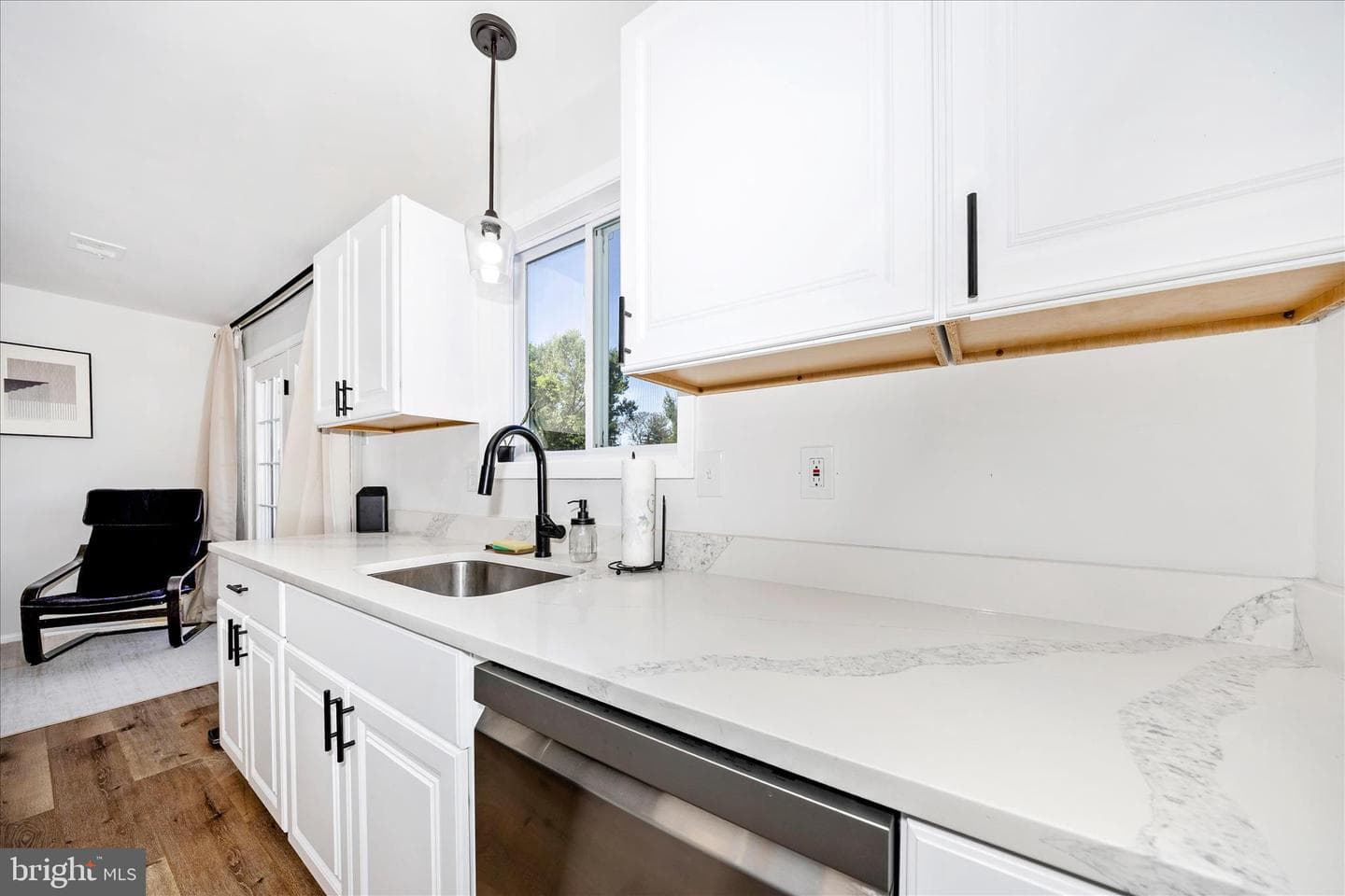 8796 Discovery Boulevard photo 15
