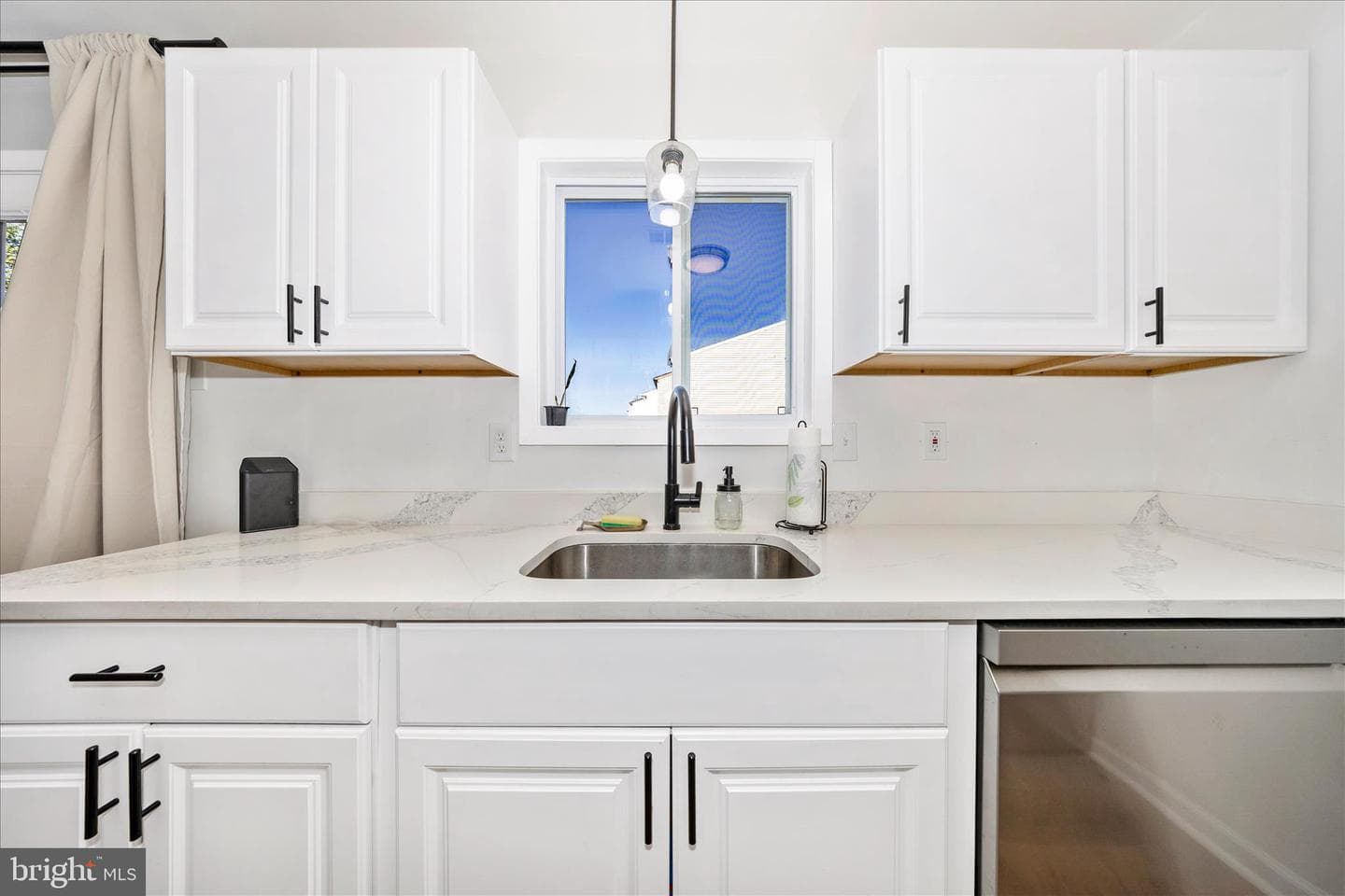8796 Discovery Boulevard photo 18
