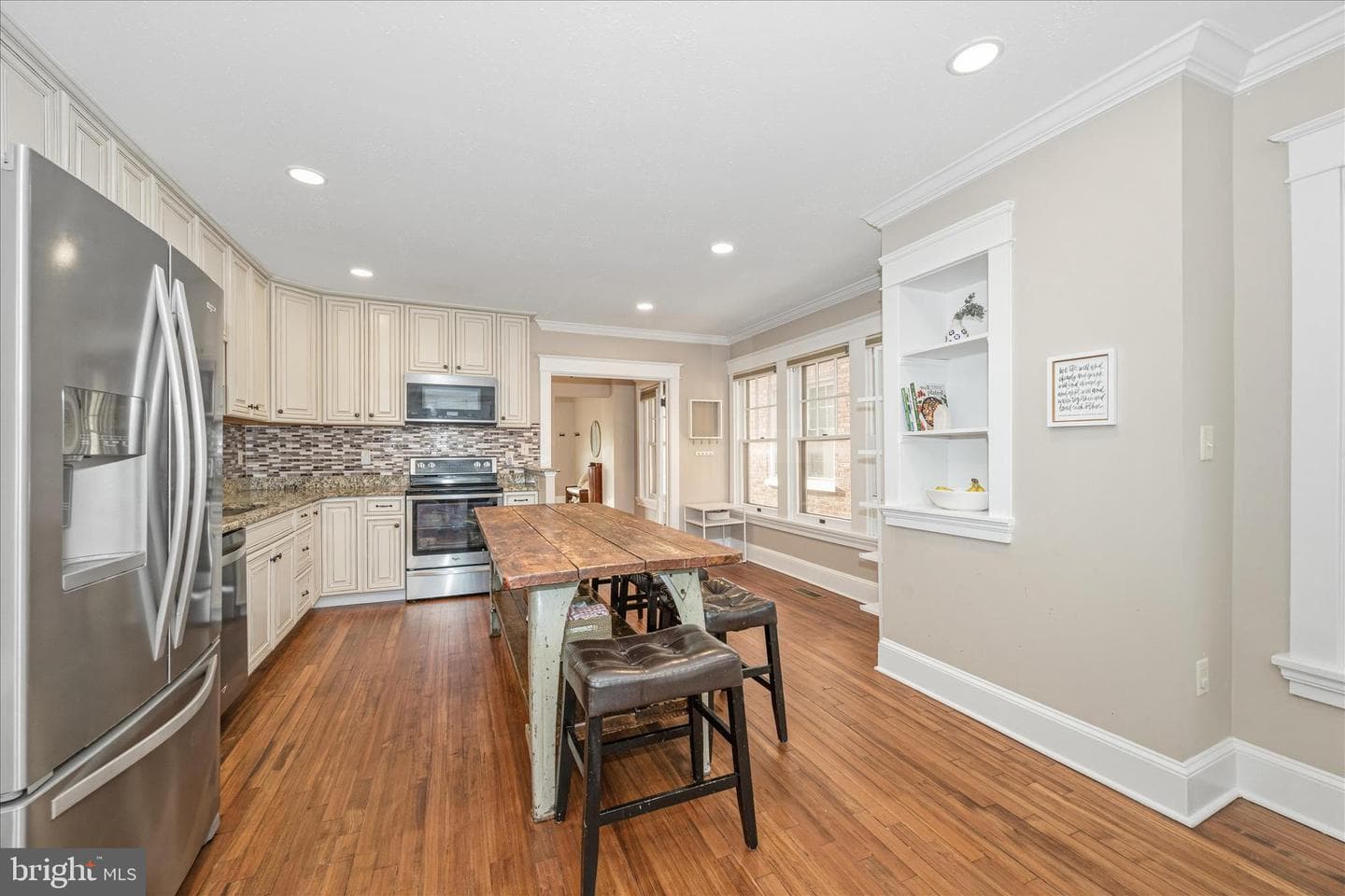 1190 N Market Street photo 15
