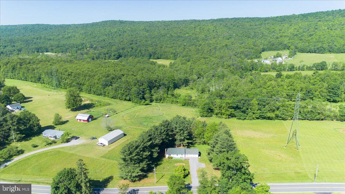13806 Wolfsville Road photo 28