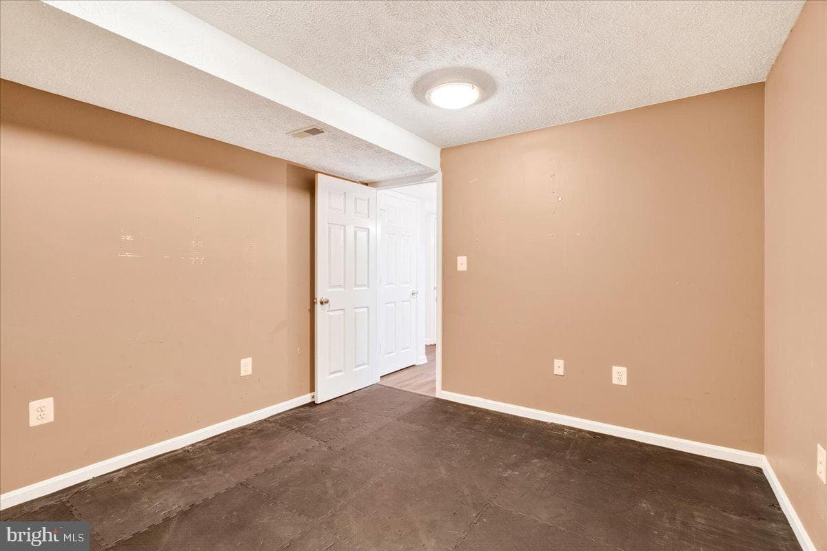 5604 Worchester Court photo 77