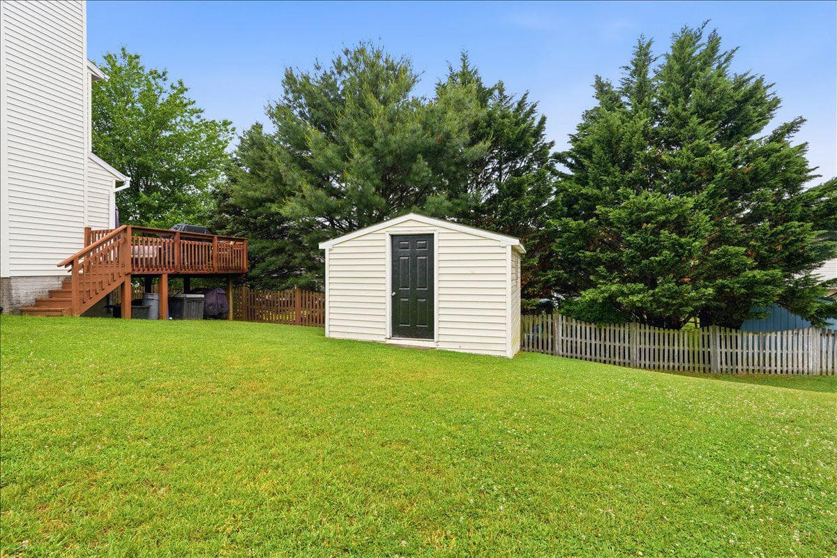 5604 Worchester Court photo 82