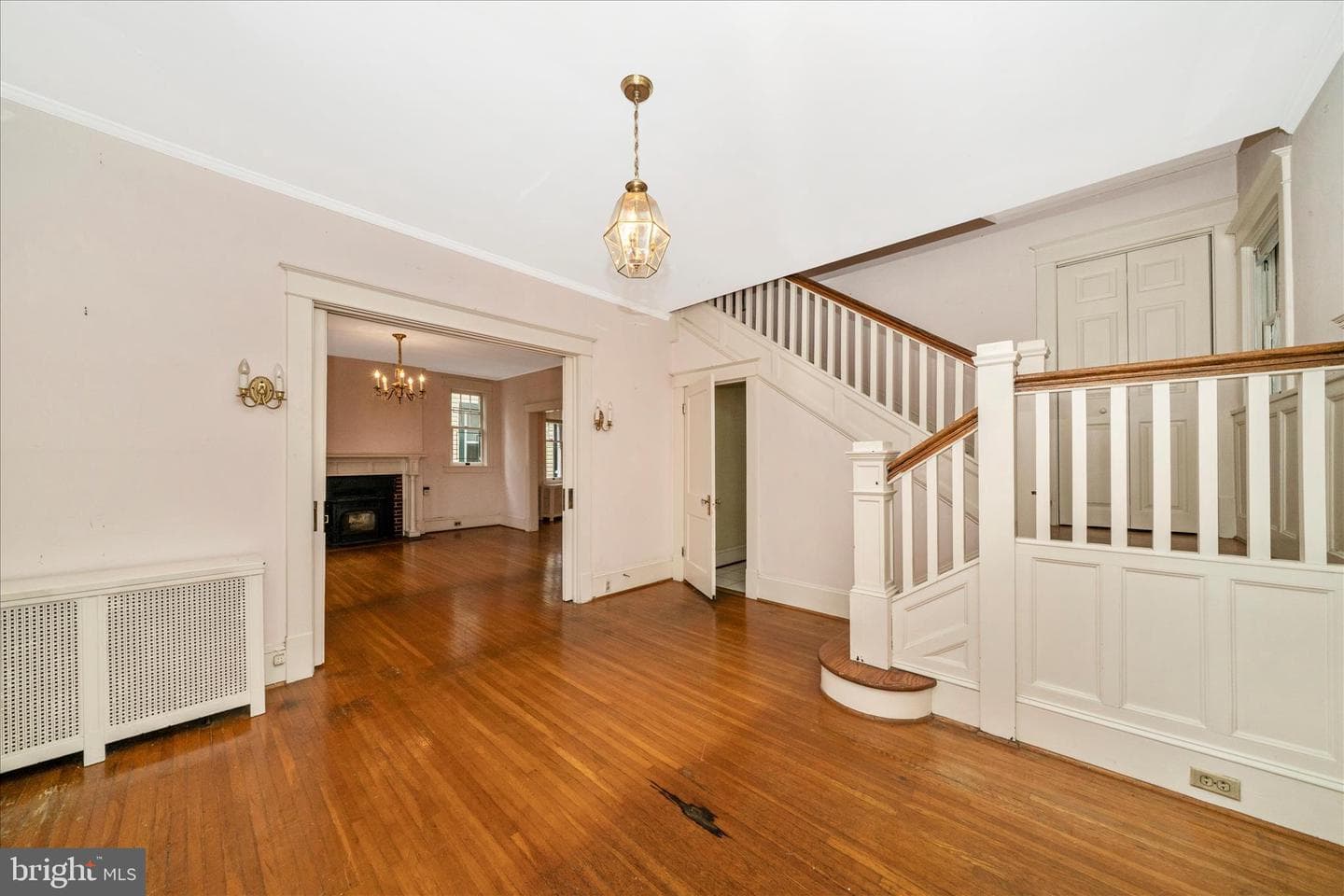 523 W Potomac Street photo 4