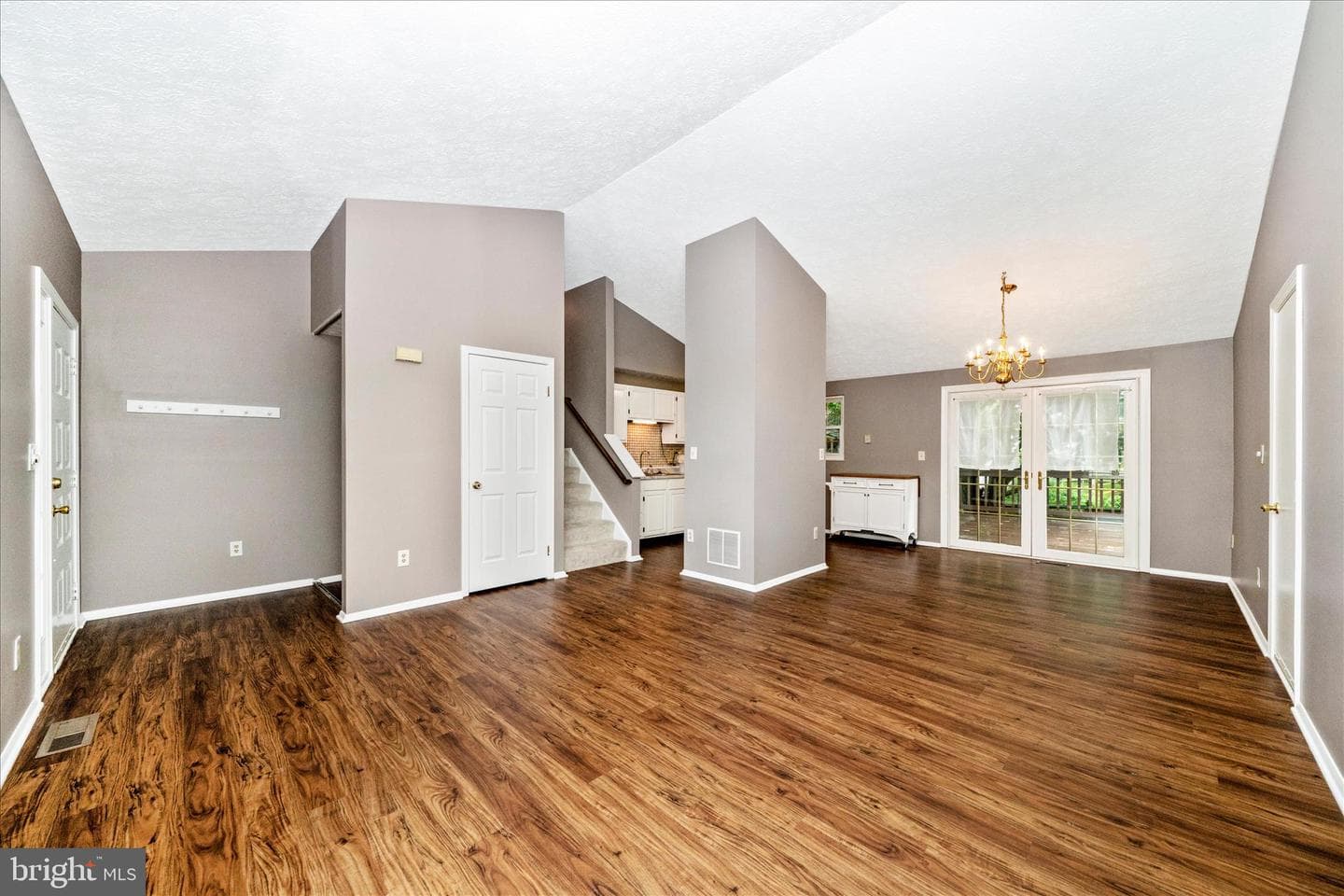 218 Sandstone Drive photo 7