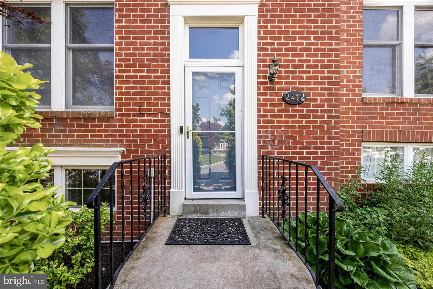 2412 Dunmore Court photo 2