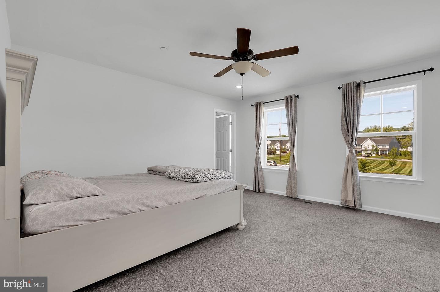 2820 Heartland Circle photo 26