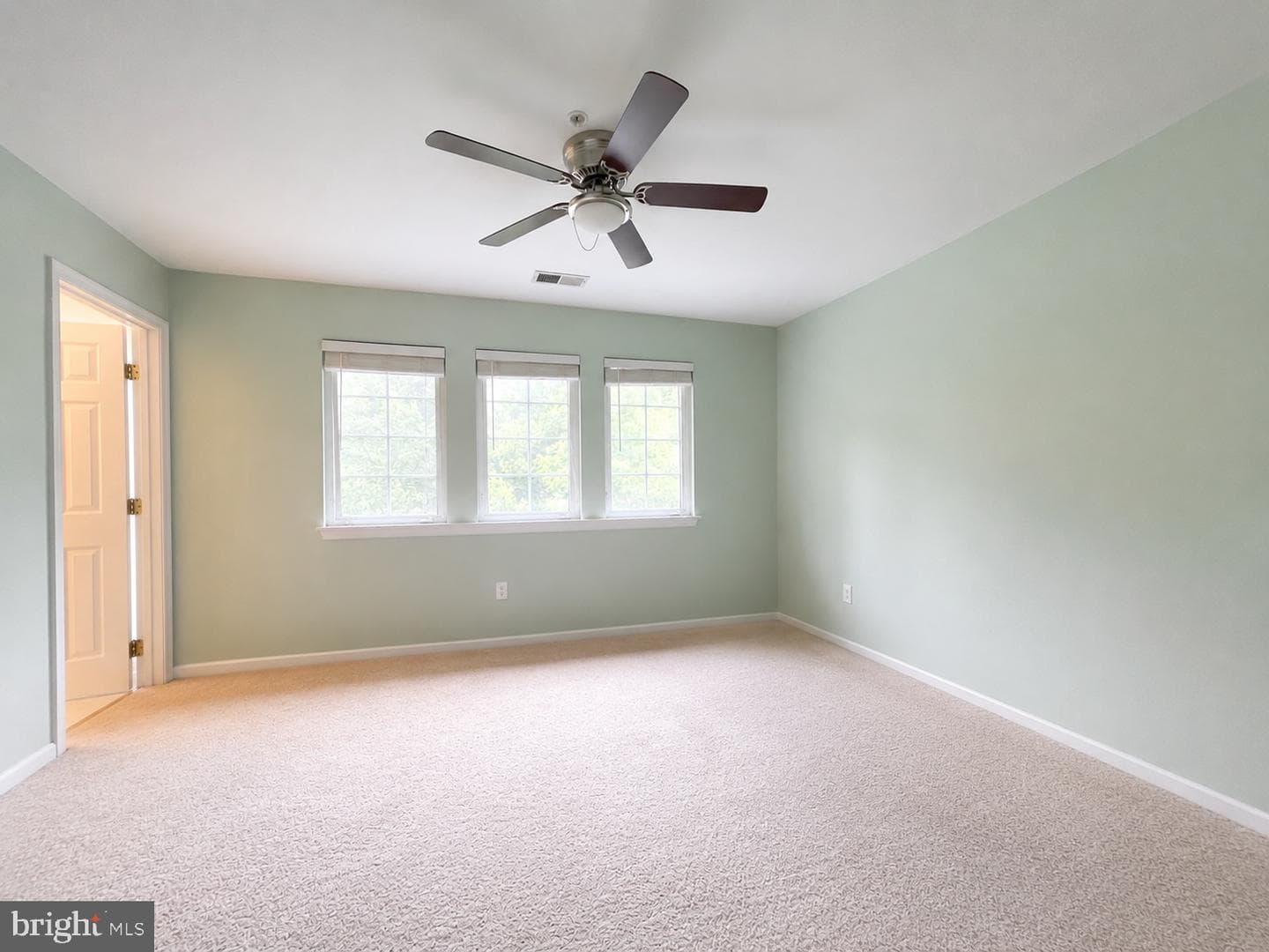 3544 Winthrop Lane photo 7
