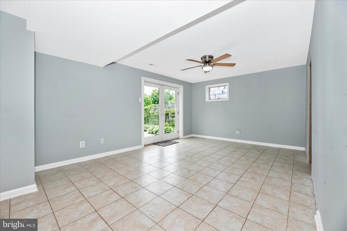 825 2nd Avenue photo 30