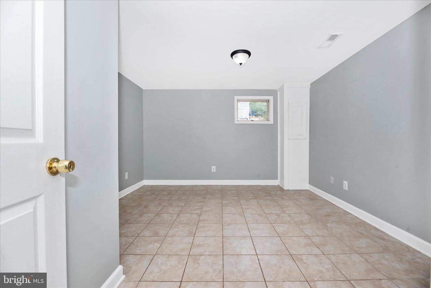 825 2nd Avenue photo 33