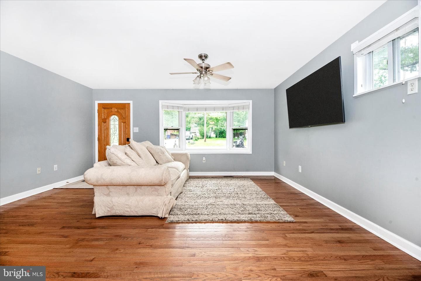 825 2nd Avenue photo 4