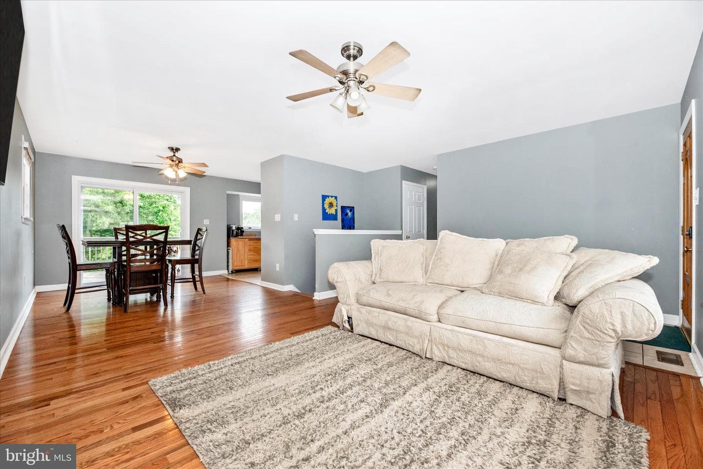 825 2nd Avenue photo 8