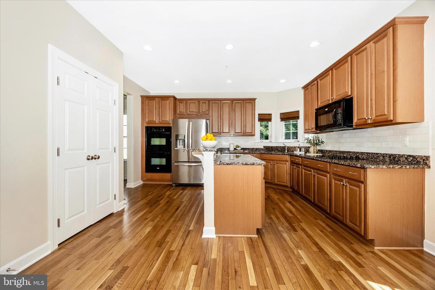 9876 Notting Hill Drive photo 10