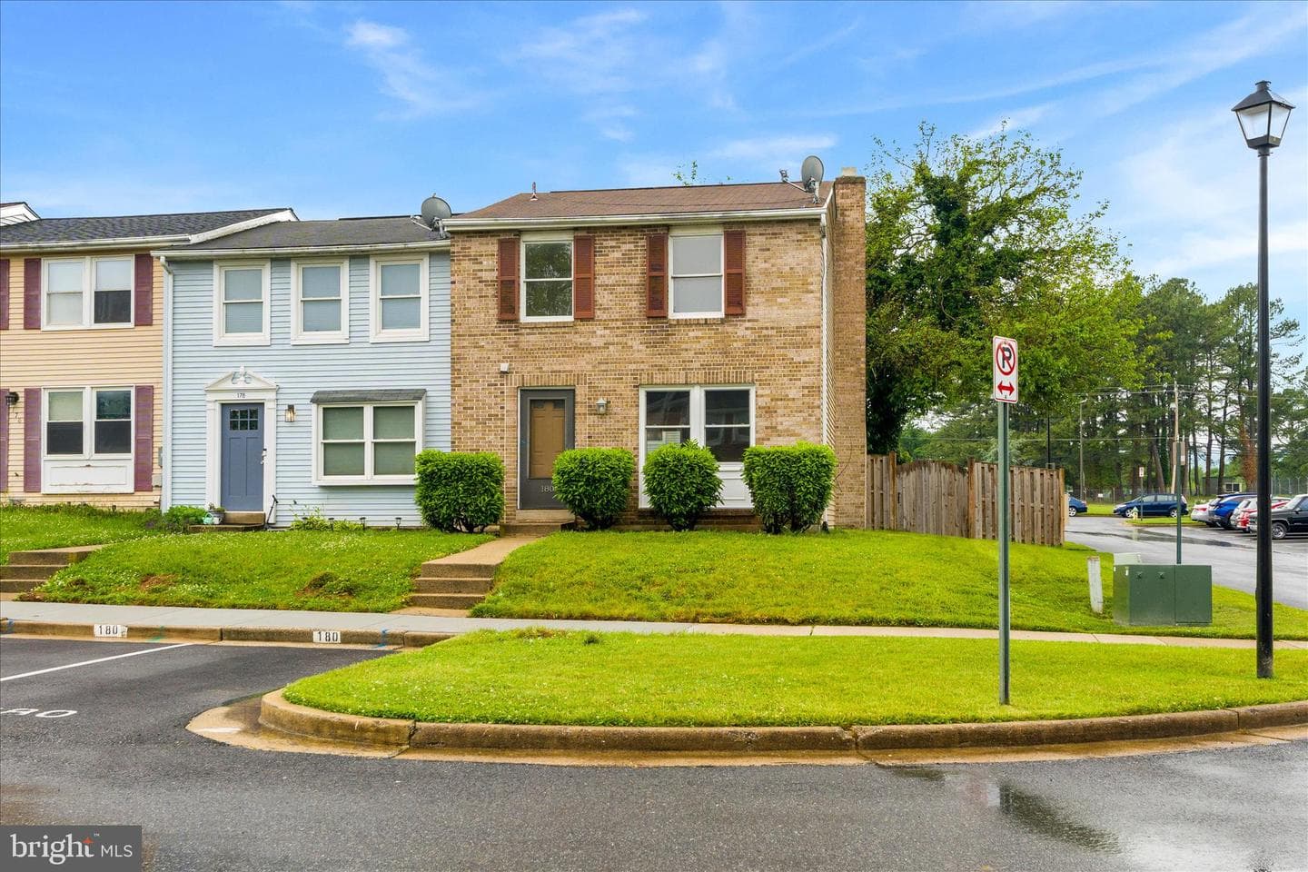 180 Fairfield Drive photo 2