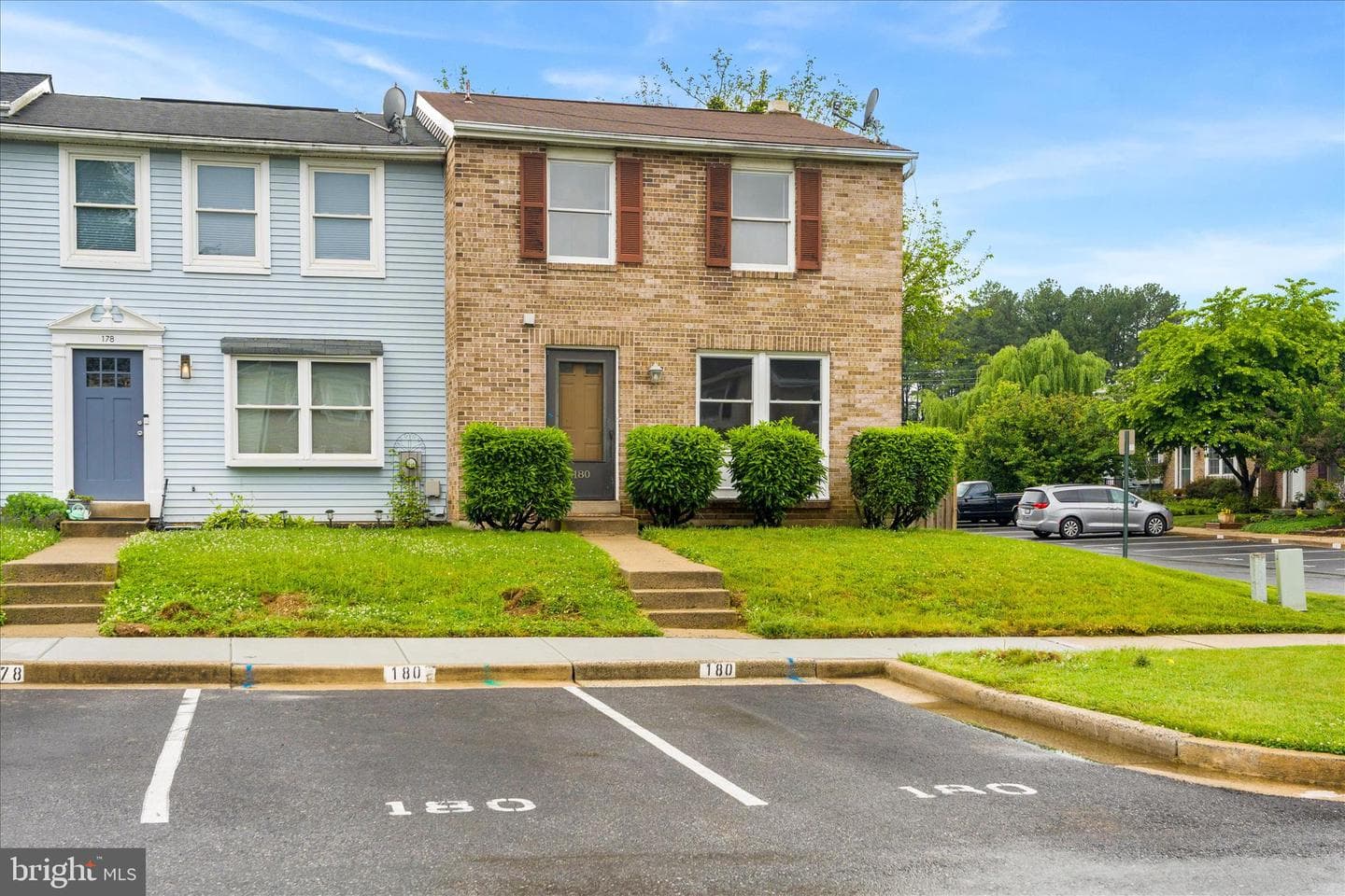 180 Fairfield Drive photo 3