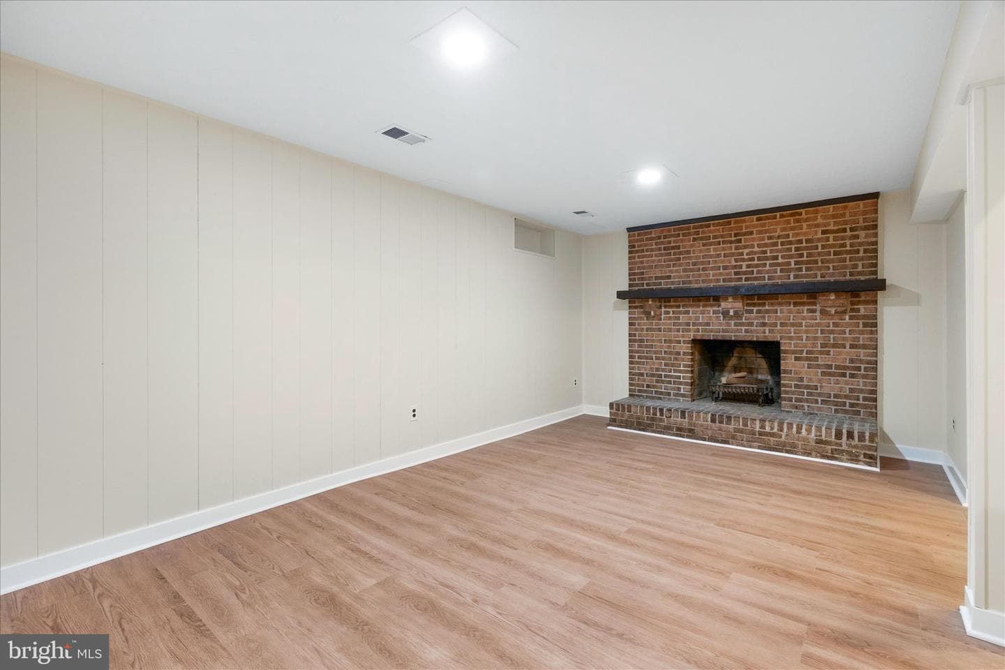 180 Fairfield Drive photo 39