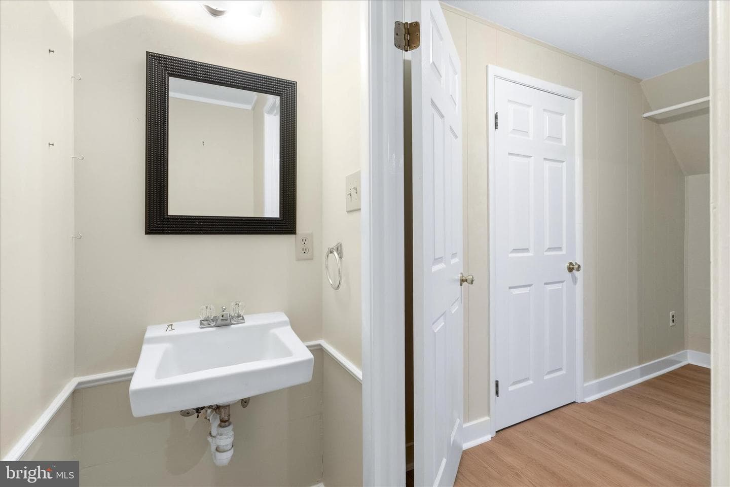 180 Fairfield Drive photo 42