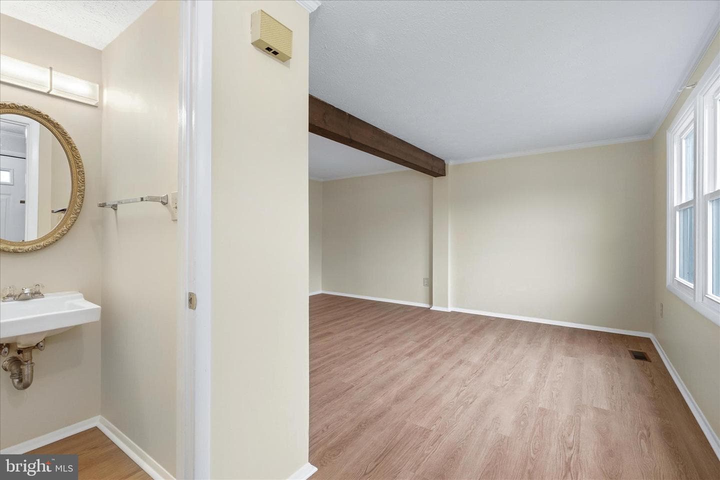 180 Fairfield Drive photo 6