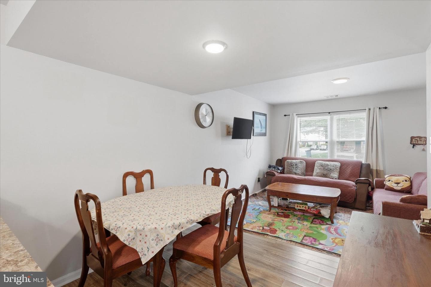 8326 Revelation Avenue photo 9