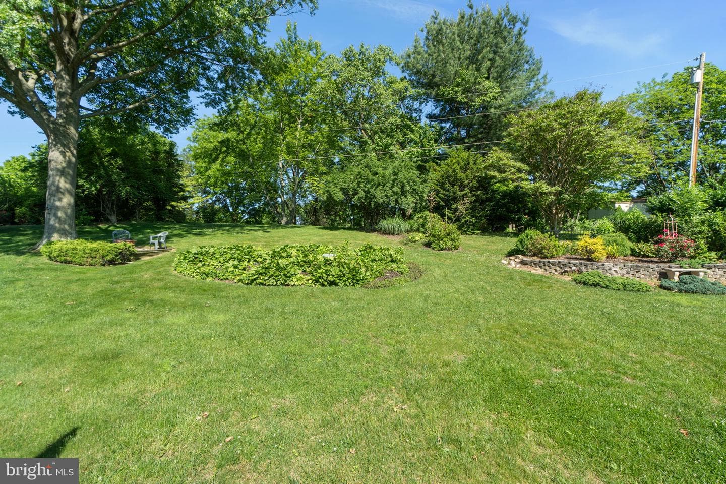 13724 Hillside Avenue photo 44