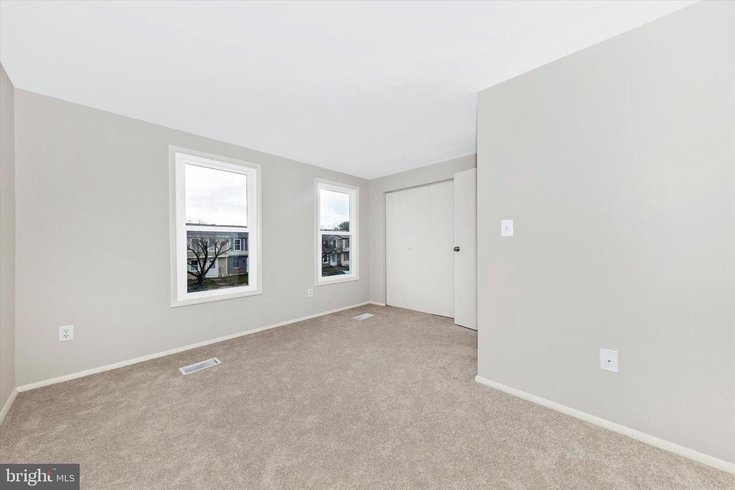 5818 Drawbridge Court photo 23