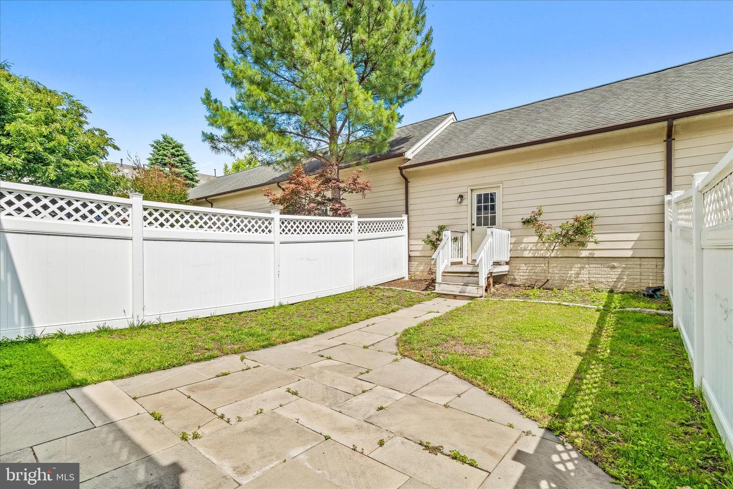 9393 Penrose Street photo 42