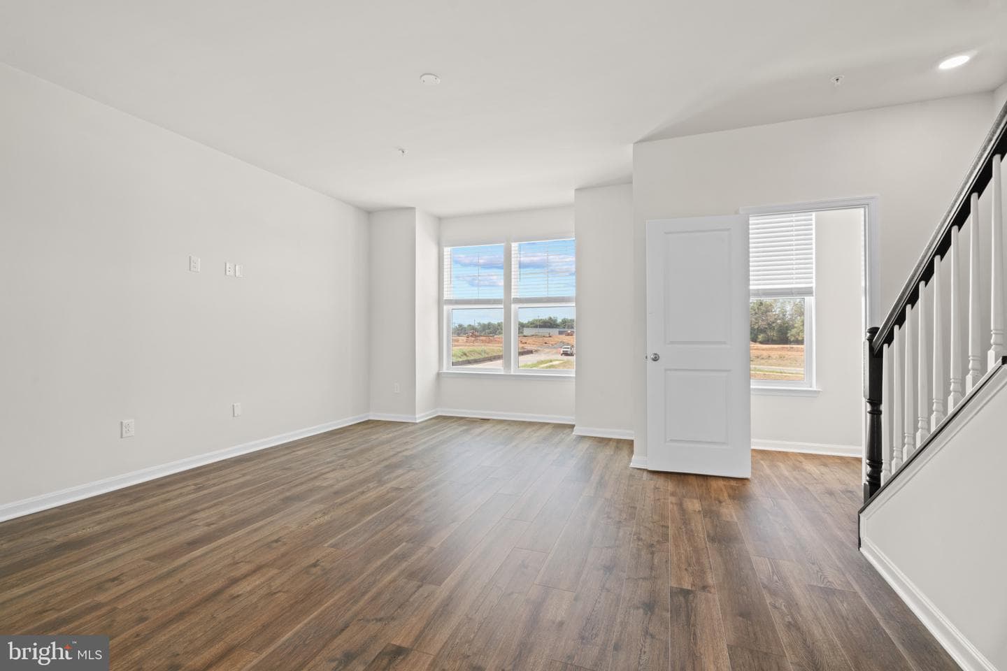 430 Ensemble Way photo 17