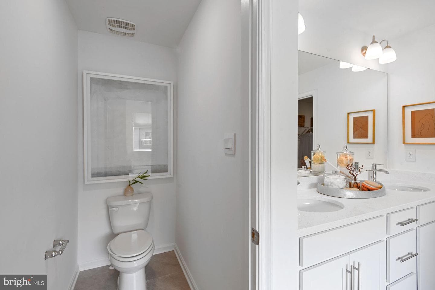 472 Ensemble Way photo 21