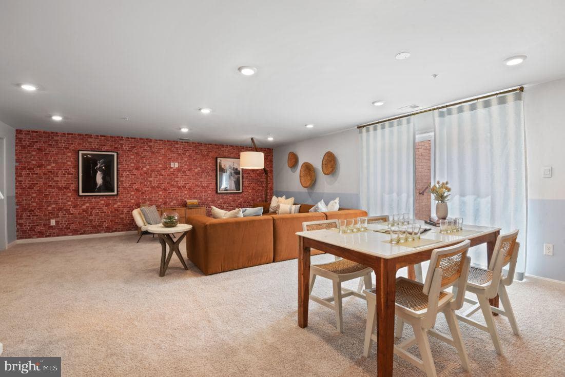 472 Ensemble Way photo 32