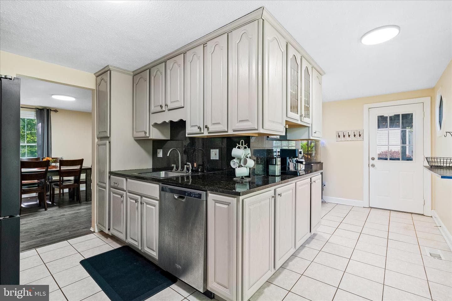 7014 Willow Tree Drive S photo 17