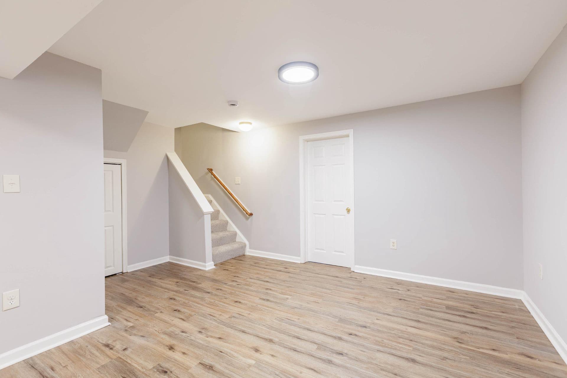 2433 Dunmore Court photo 24