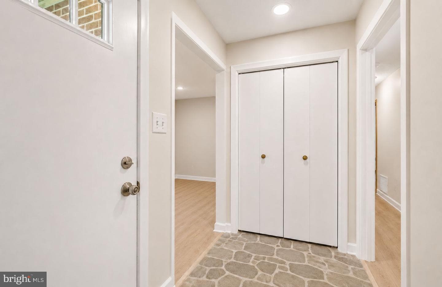 12 Caroline Drive photo 8
