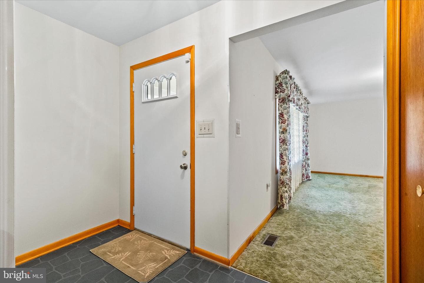 12 Caroline Drive photo 9