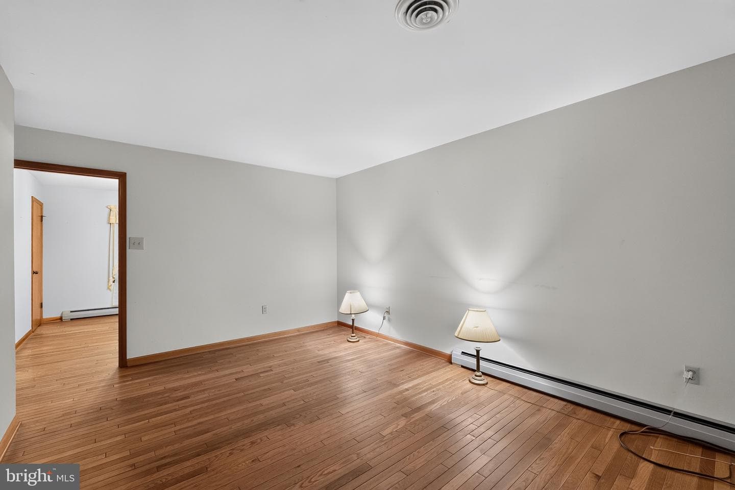 9810 Woodsboro Road photo 5