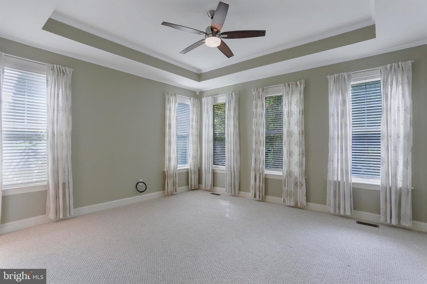 105 Spring Blossom Ln photo 17