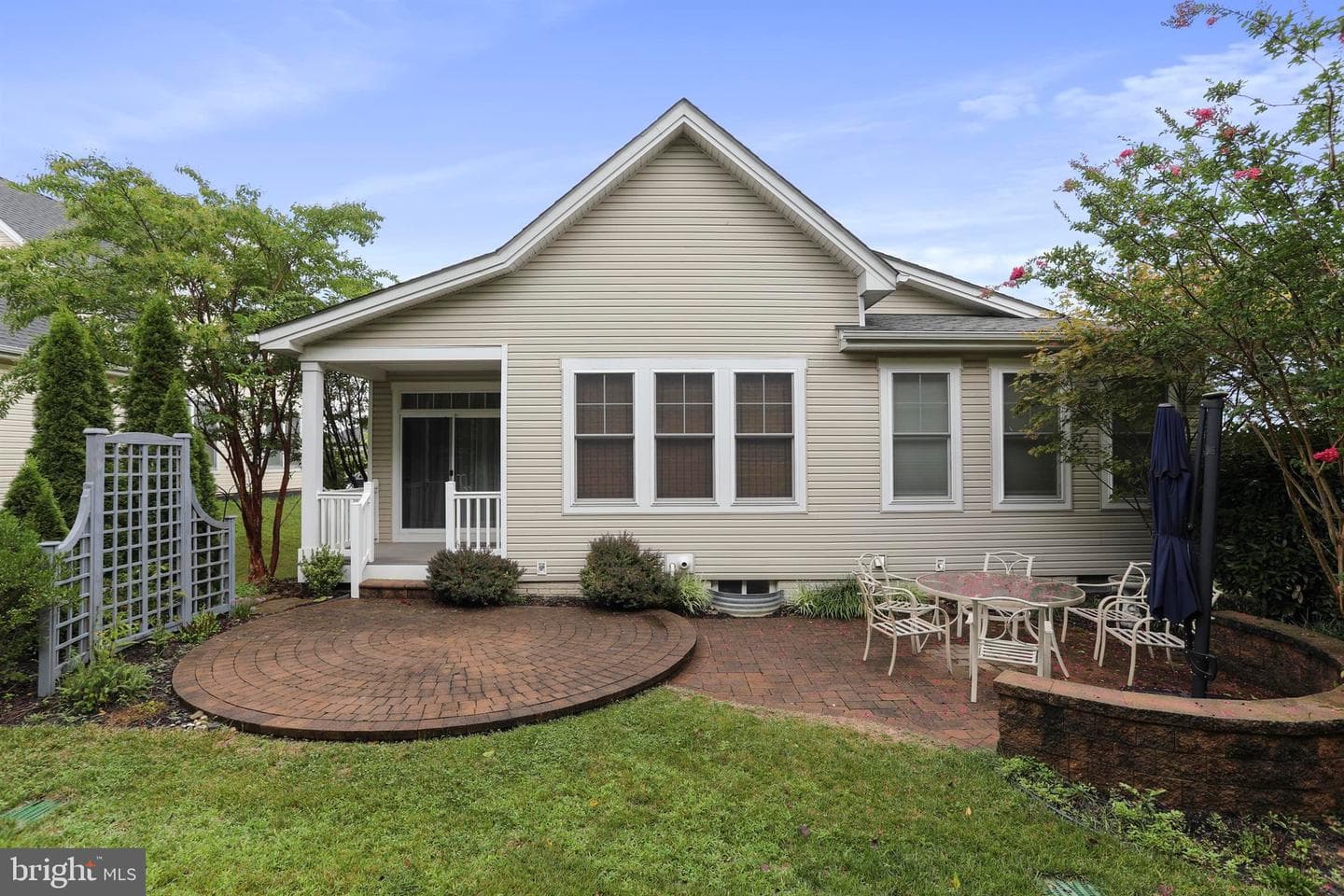 105 Spring Blossom Ln photo 40