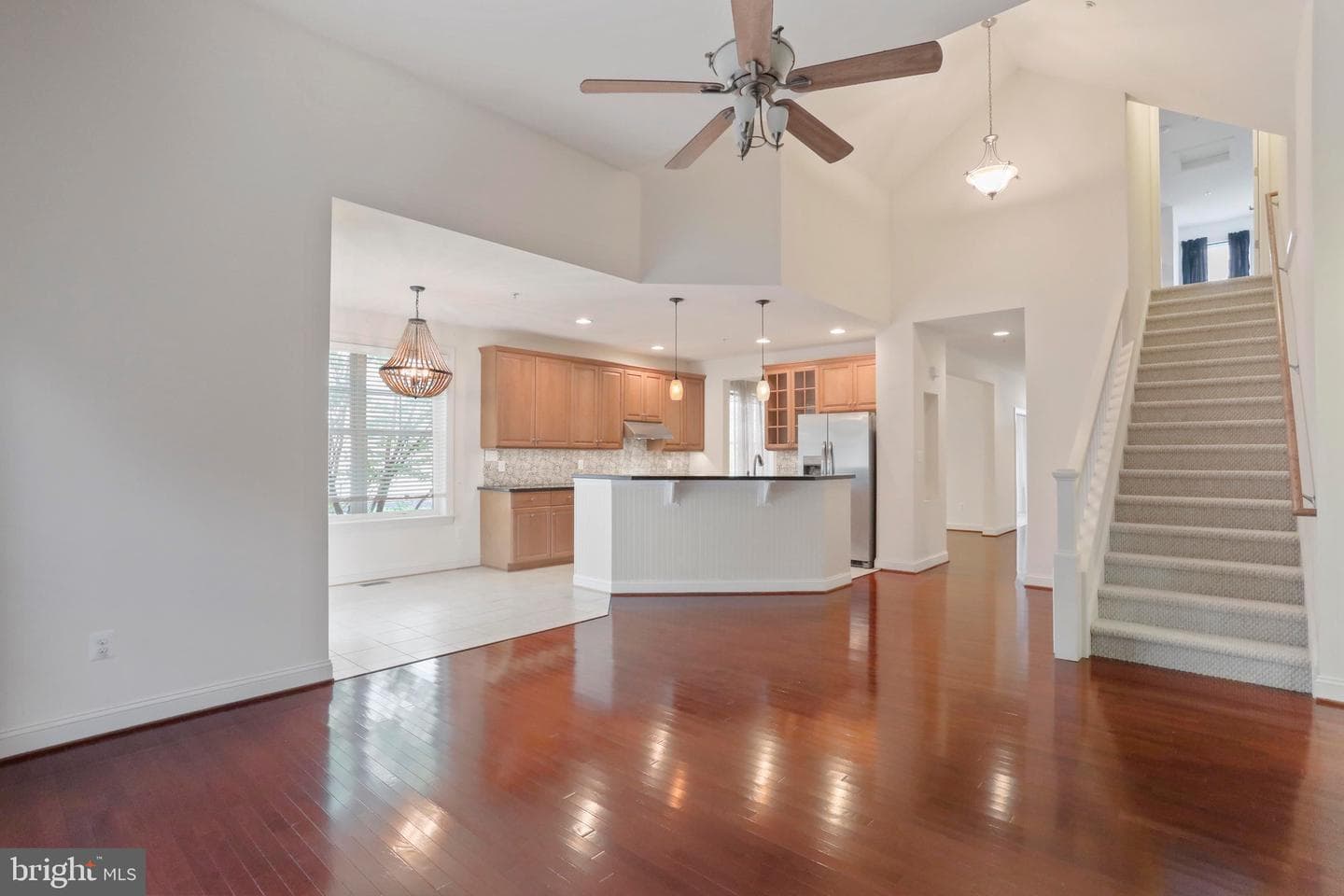 105 Spring Blossom Ln photo 5
