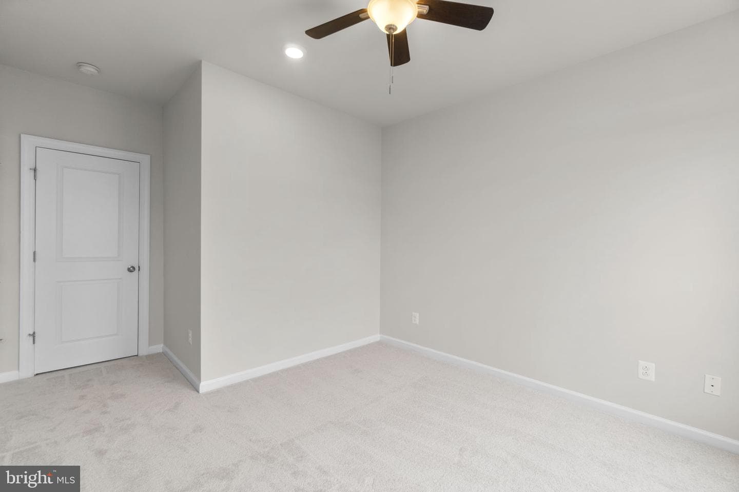 4942 Macdonough Place photo 31