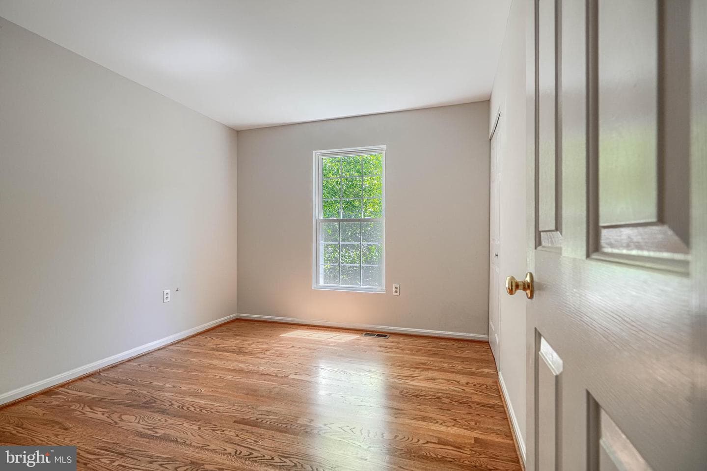 1002 Midvale Avenue photo 30