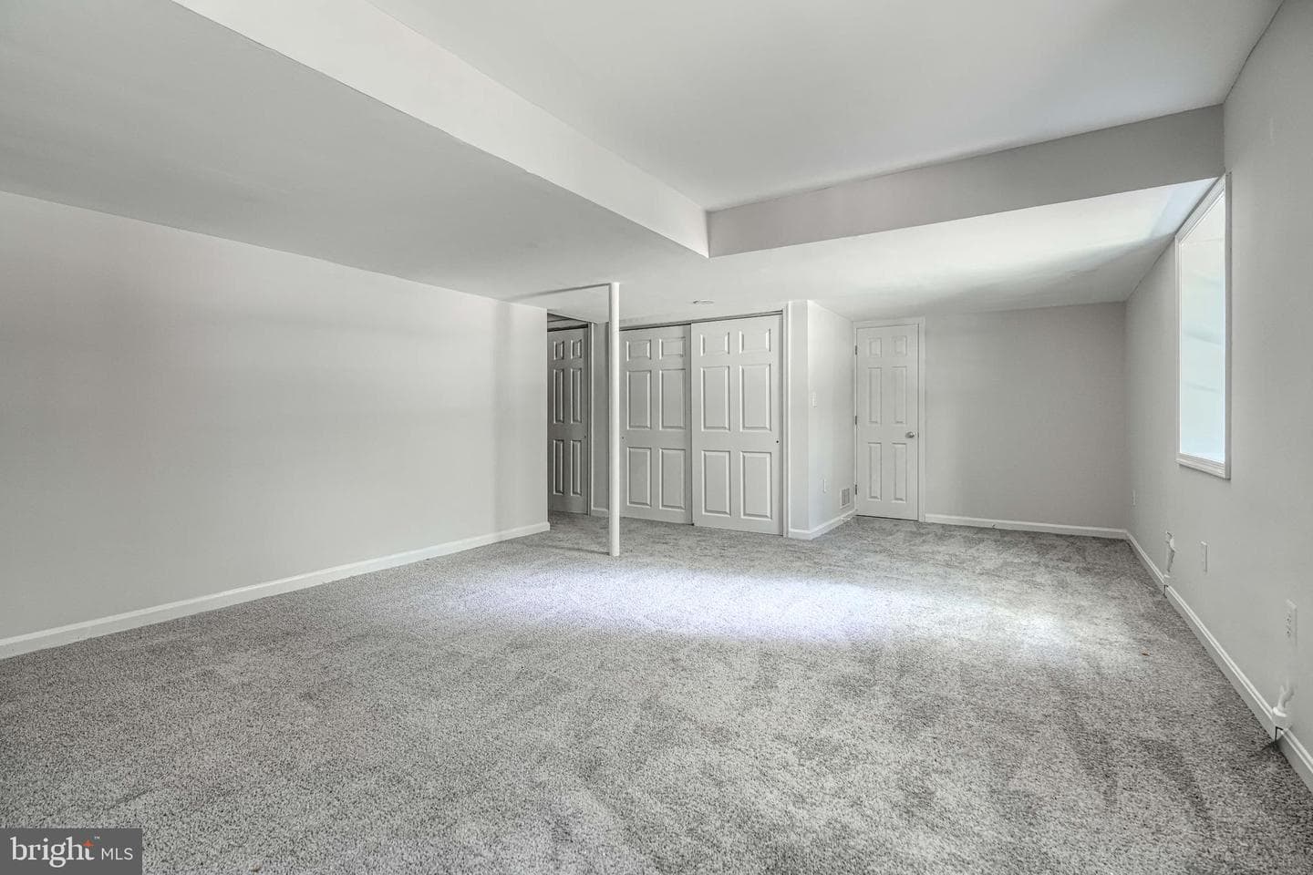 1002 Midvale Avenue photo 37