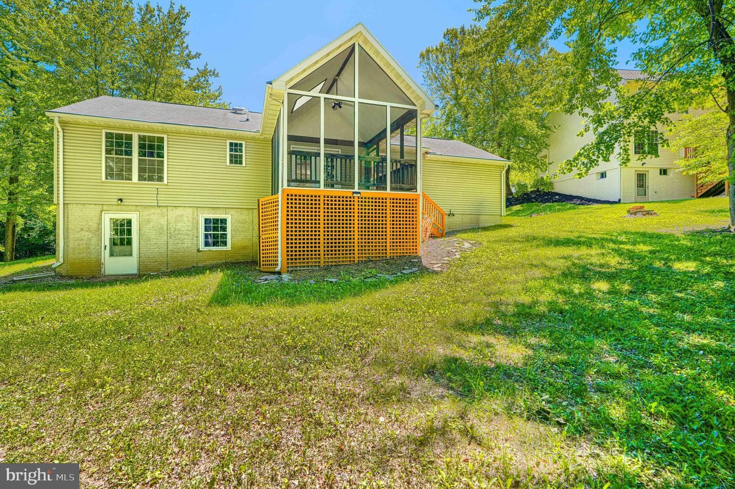 1002 Midvale Avenue photo 48