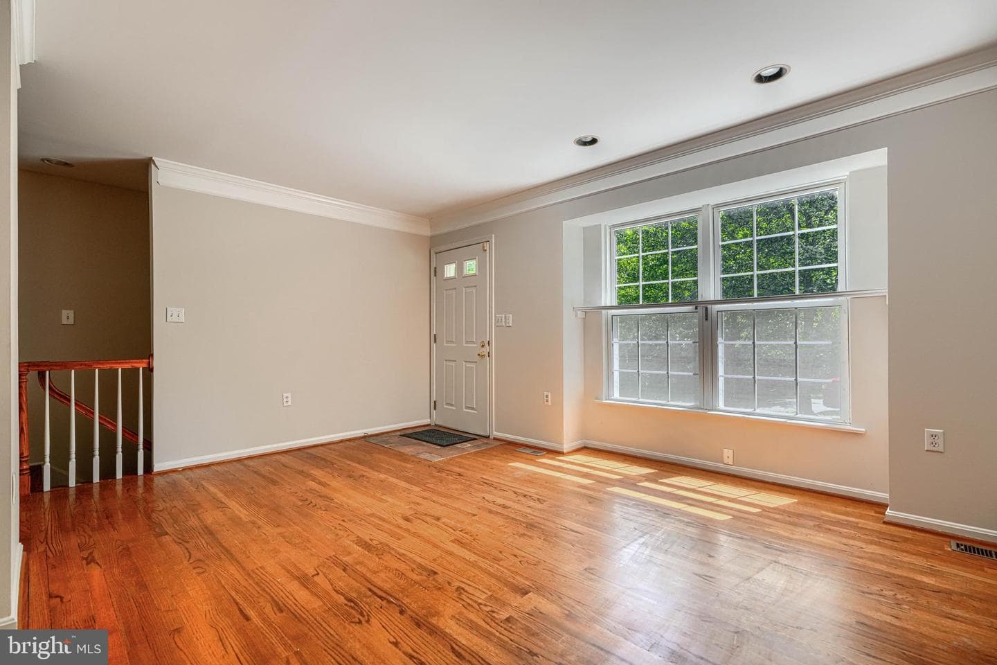 1002 Midvale Avenue photo 8