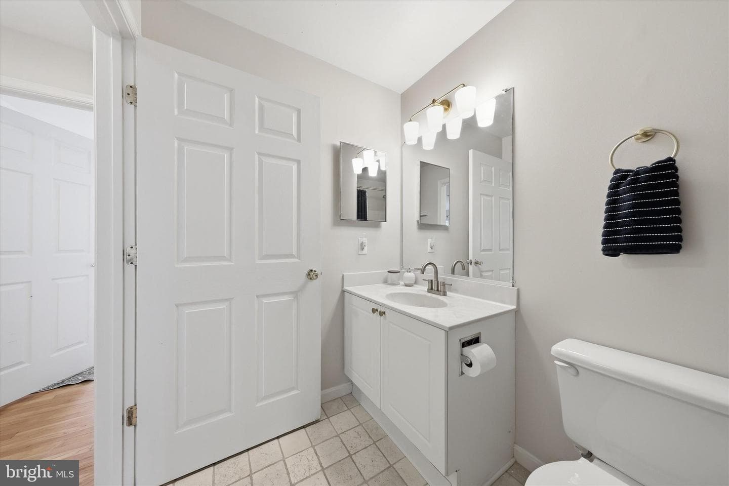 2506 Coach House Way #1c photo 33