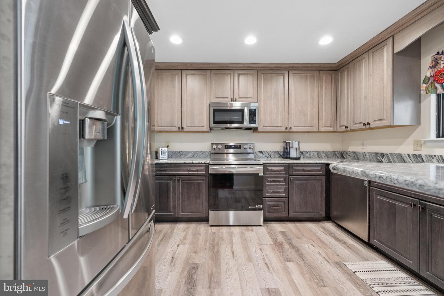 7004 Fox Chase Road photo 14