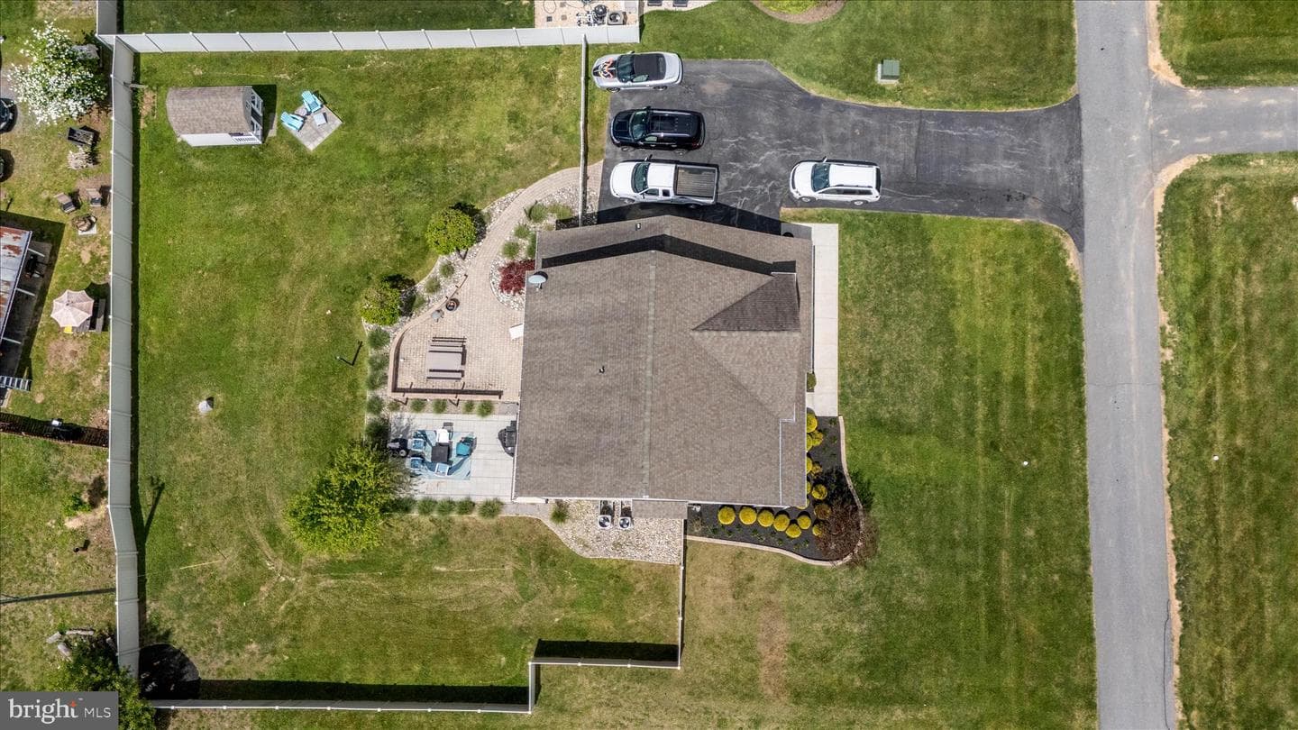5633 Bartonsville Road photo 41