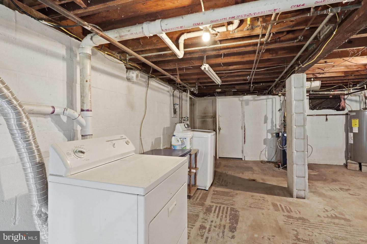 905 Oak Street photo 22