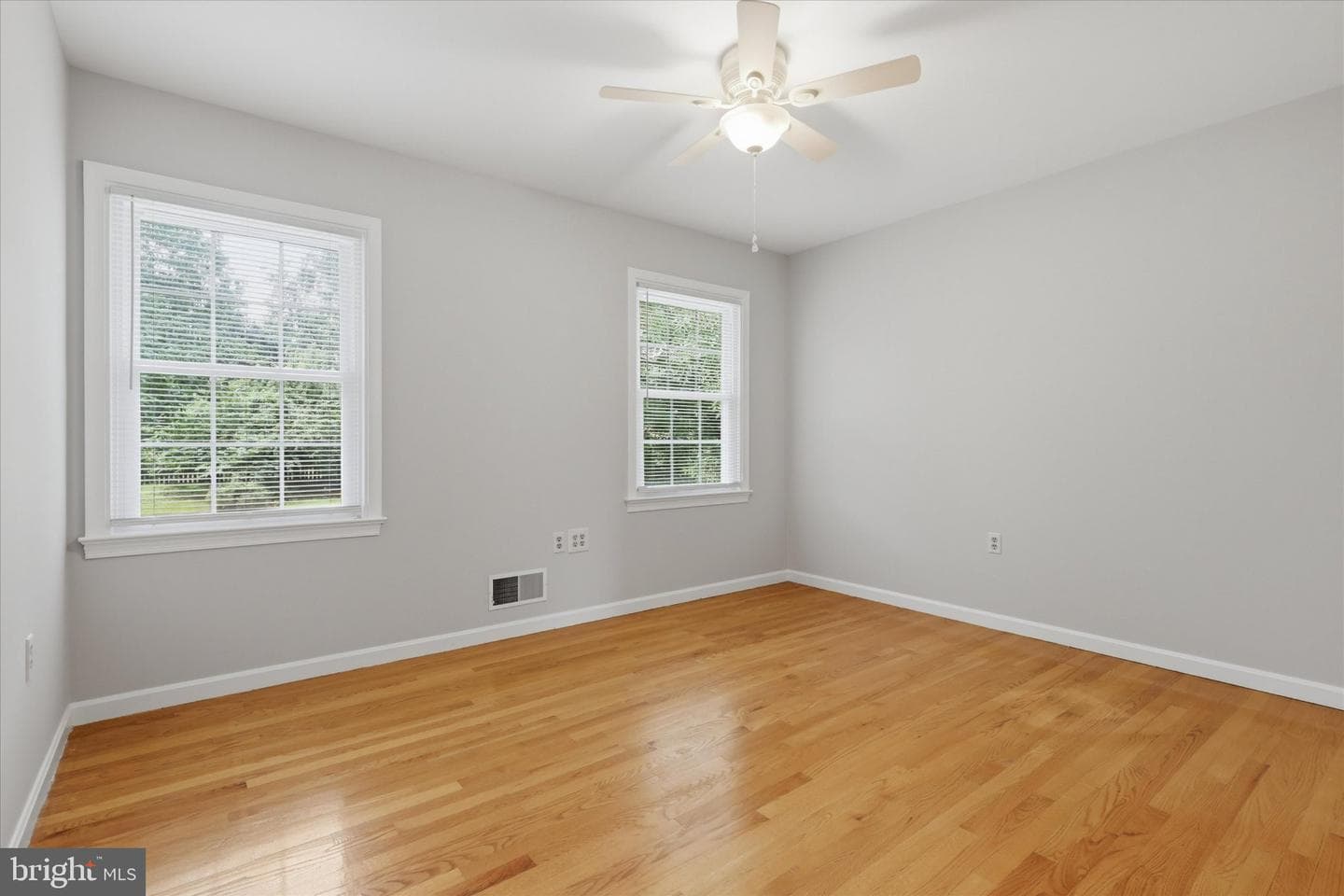 7007 Runnymeade Court photo 18